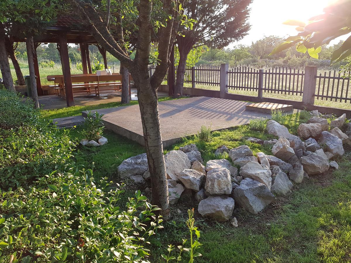 Guest House Kravica Любушки Экстерьер фото